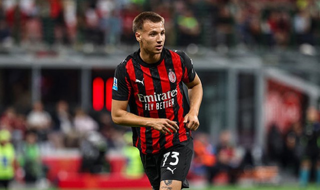 官方：米兰小将卡玛尔达租借加盟莱切，包含买断权和反买断权