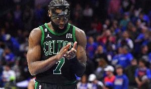 世俱杯下注-杰伦-布朗：曾被焦虑抑郁困扰&amp;陷入黑暗 但正是这些让我闪耀光芒